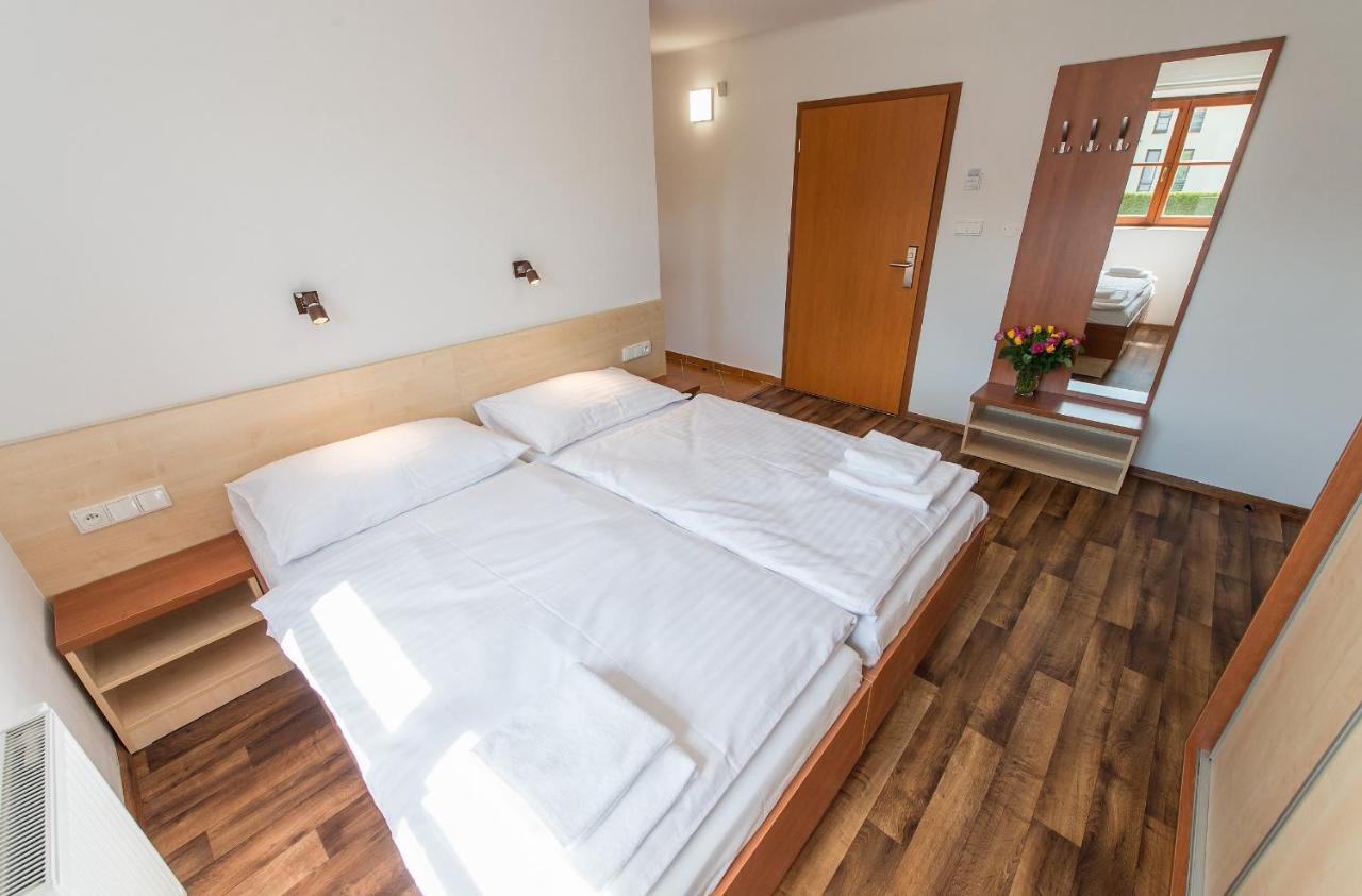 Penzion Leknin Třeboň Exteriör bild