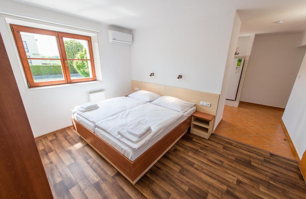 Penzion Leknin Třeboň Exteriör bild