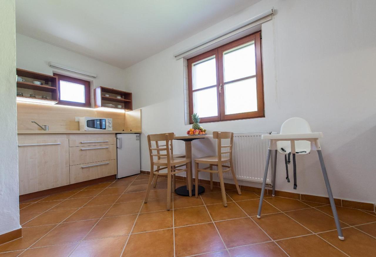 Penzion Leknin Třeboň Exteriör bild